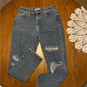 Pacsun Size 26 High waisted Ripped Mom Jeans